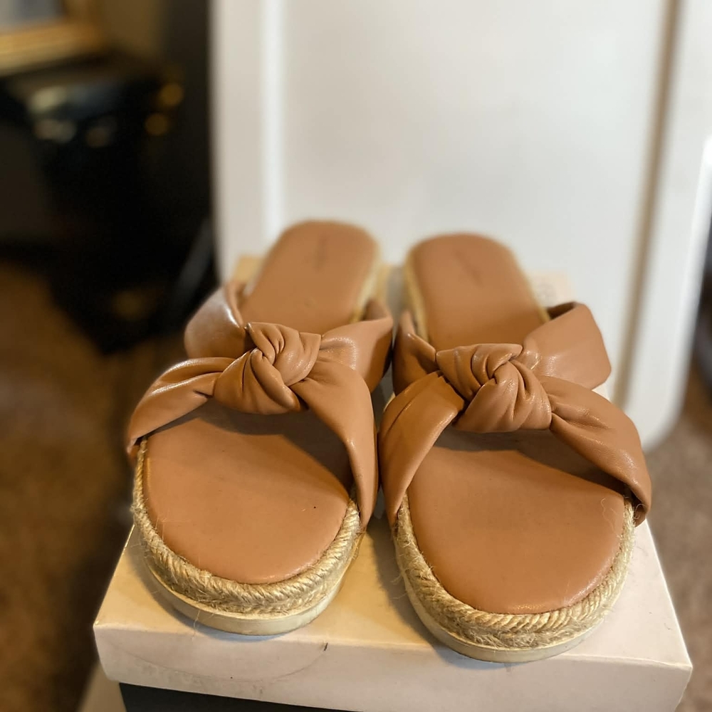 Women's Tan Knotted Slip-On Sandals